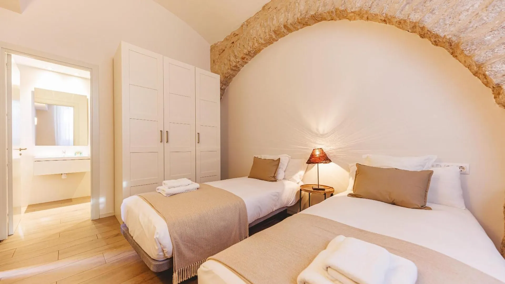 Bravissimo Llebre Duplex, With Patio Appartement Gerona