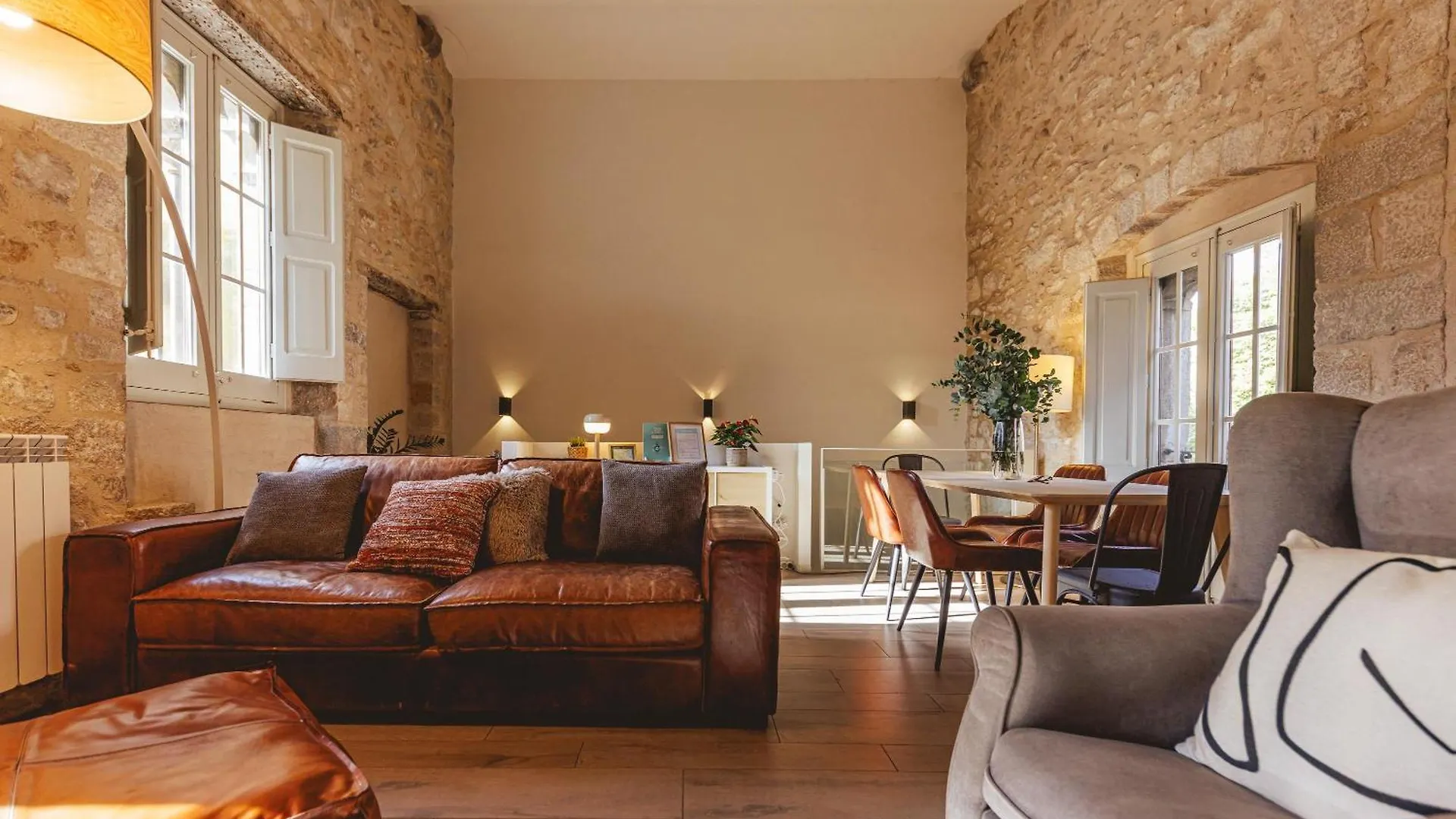 Bravissimo Llebre Duplex, With Patio Διαμέρισμα Χιρόνα