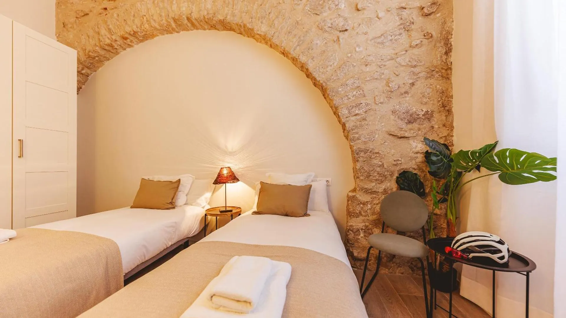 Bravissimo Llebre Duplex, With Patio Appartement Gerona Spanje