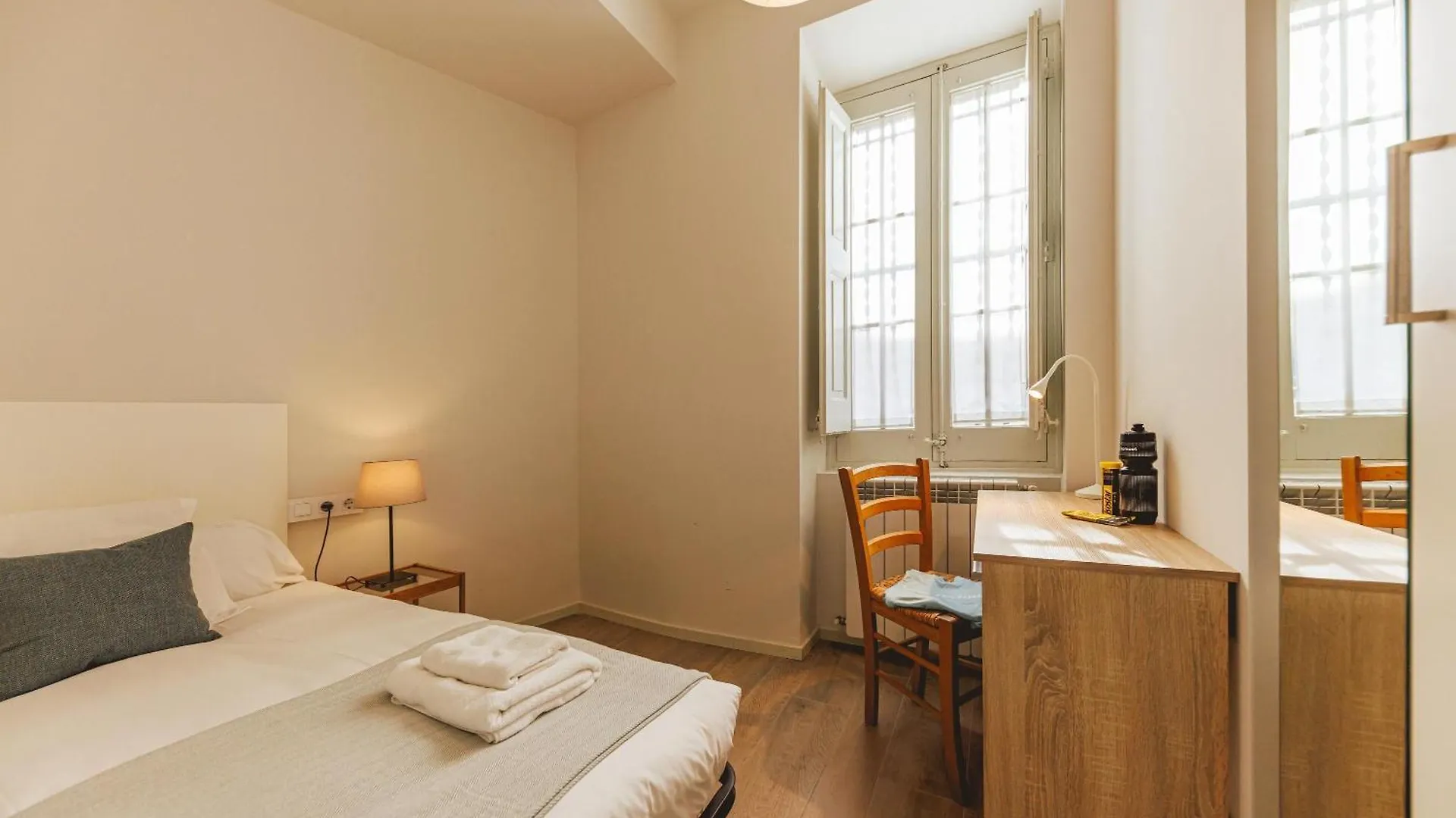 Bravissimo Llebre Duplex, With Patio Διαμέρισμα Χιρόνα