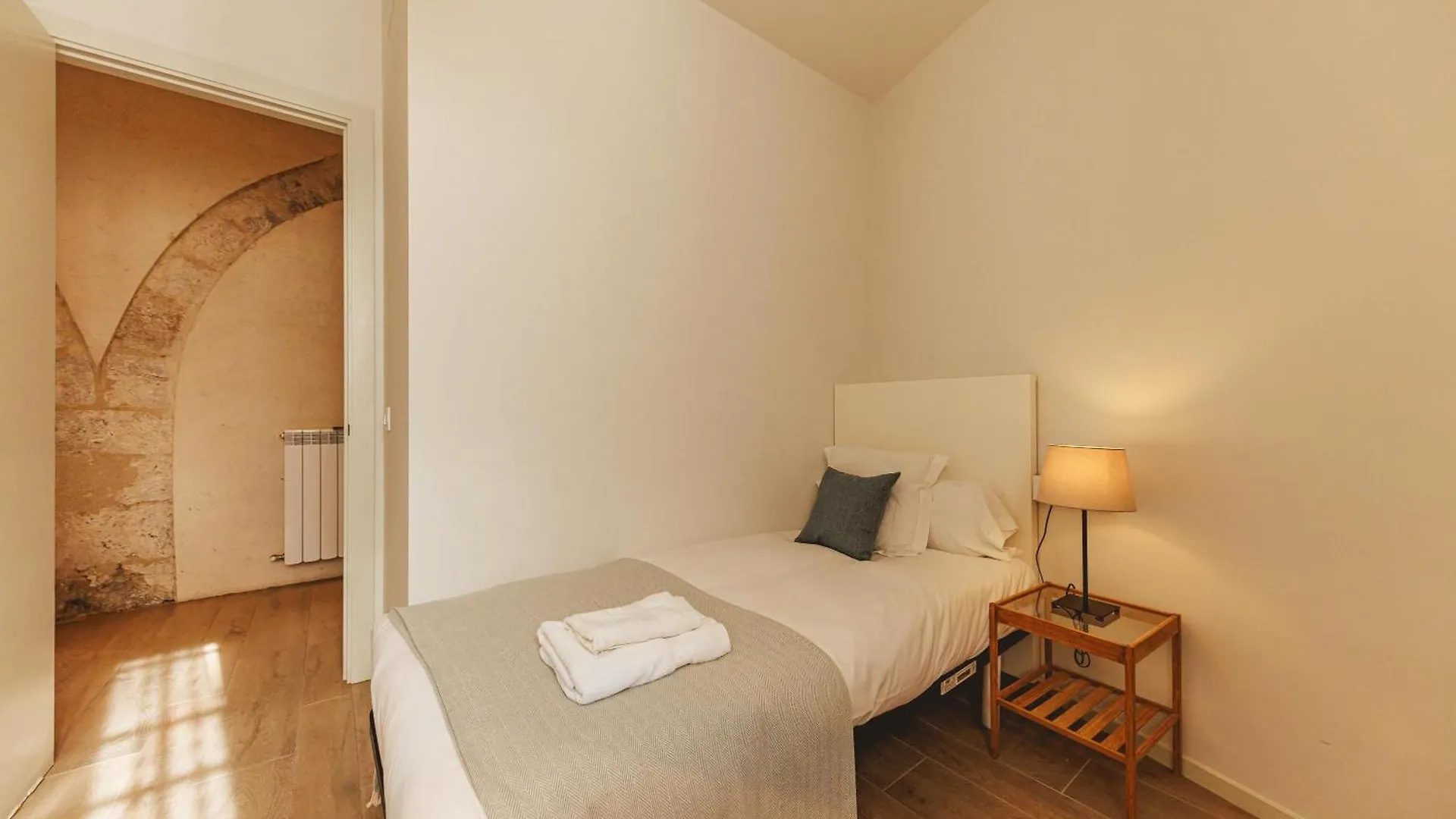 Bravissimo Llebre Duplex, With Patio Διαμέρισμα Χιρόνα