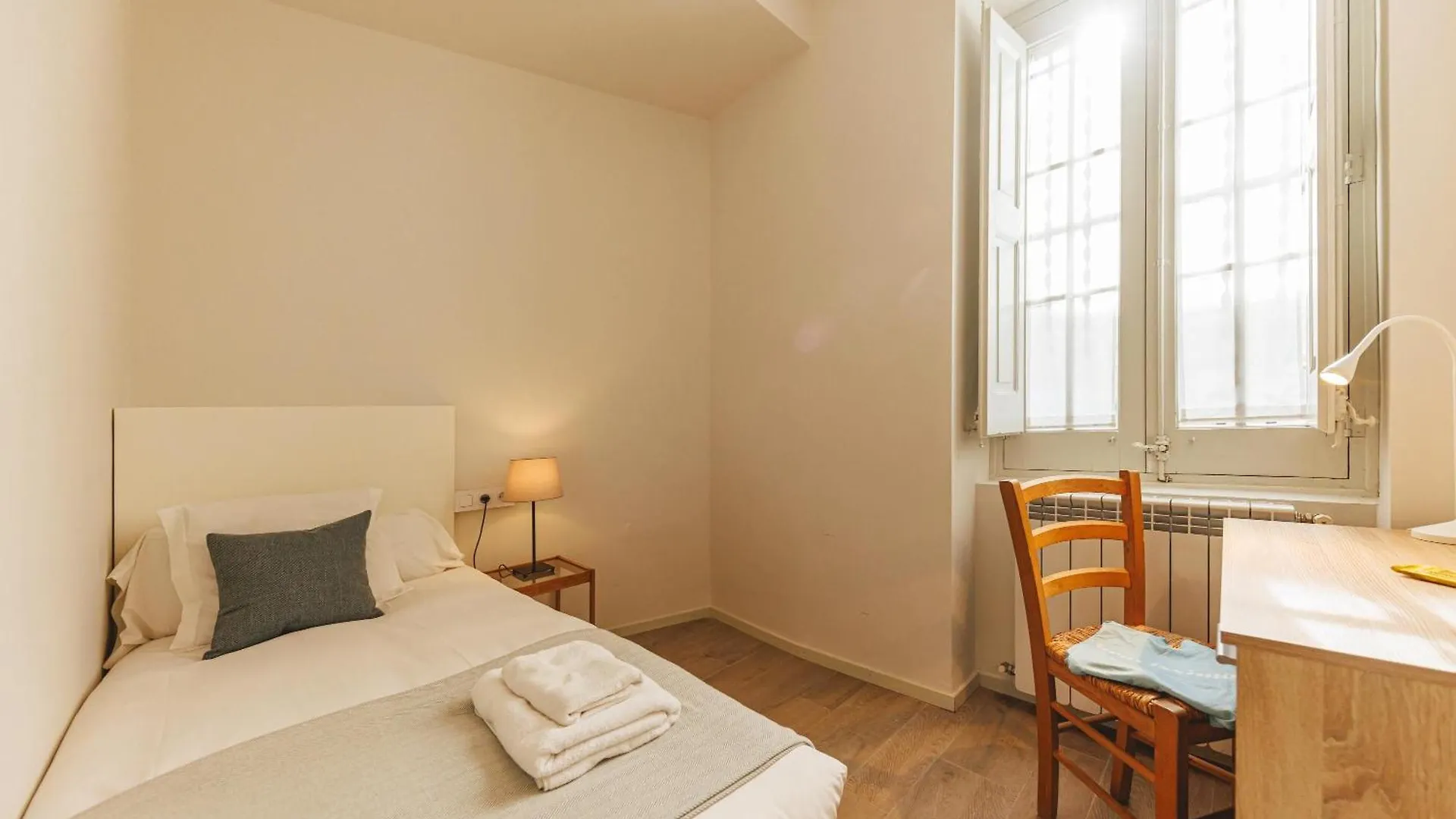 Bravissimo Llebre Duplex, With Patio Διαμέρισμα Χιρόνα 0*,