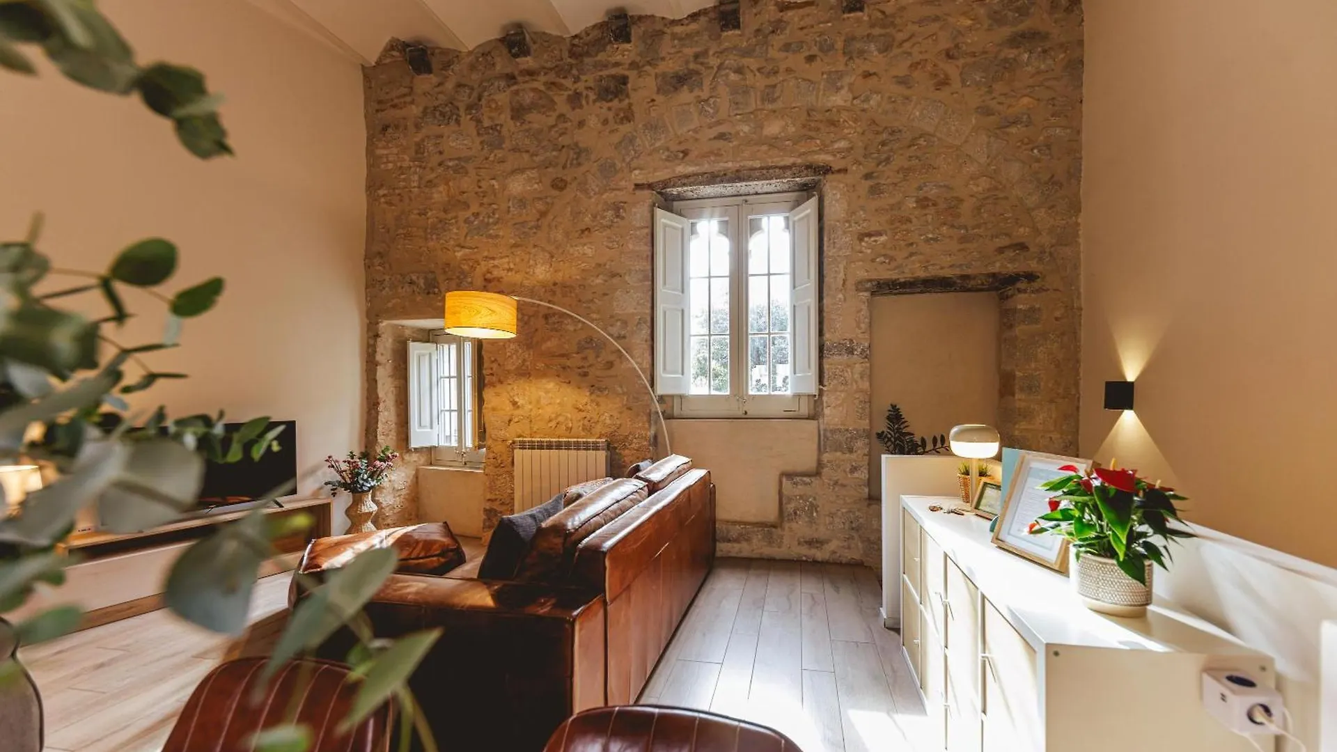 Bravissimo Llebre Duplex, With Patio Διαμέρισμα Χιρόνα 0*,  Ισπανία